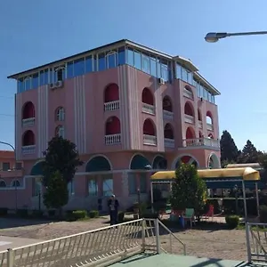 *** Hotel Meteor Albania