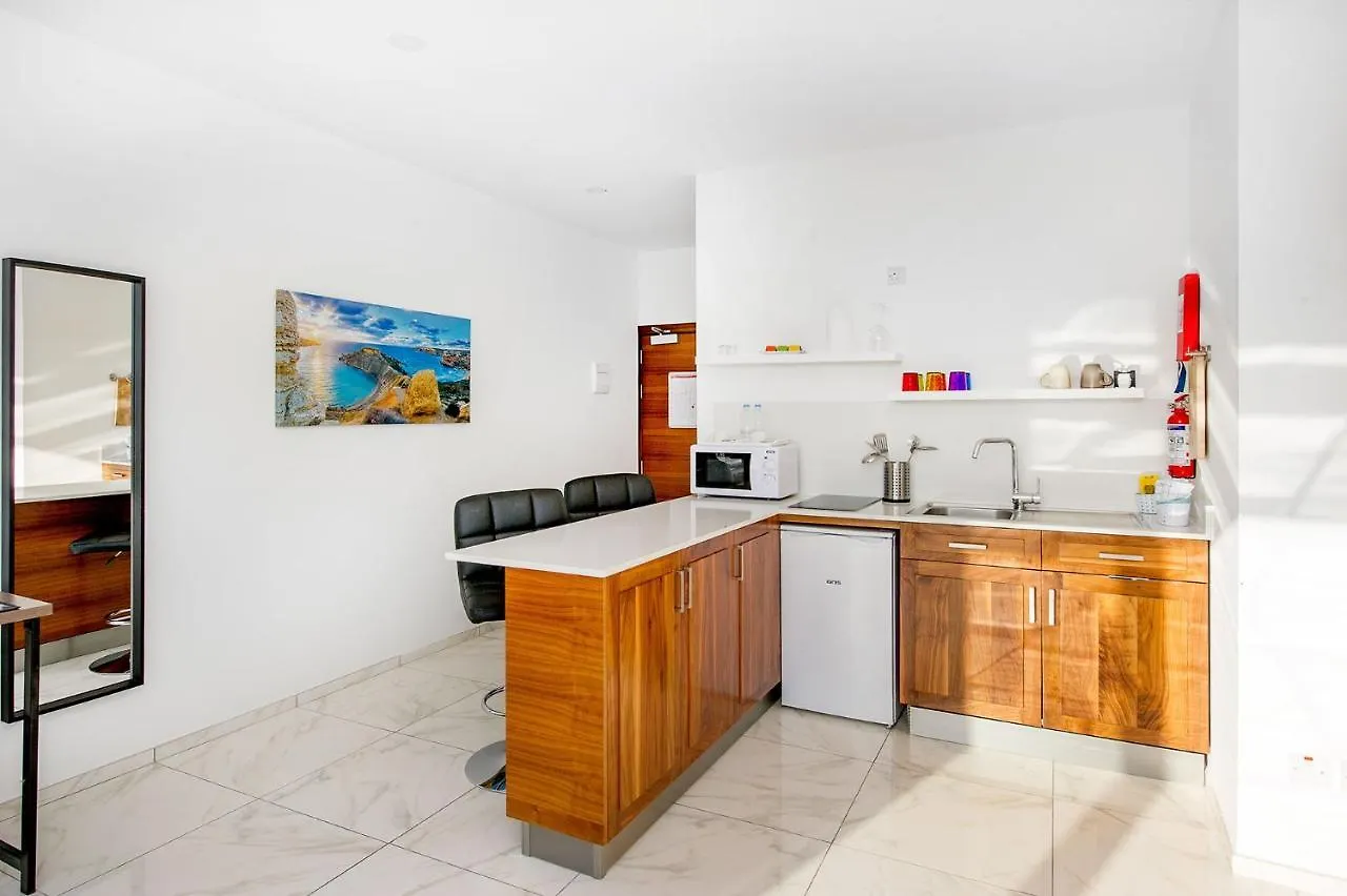 South Wind Guesthouse Marsaxlokk Malta